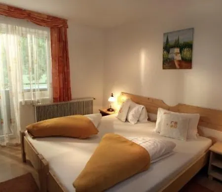 Restaurant Wald Ruhe Hotel 3*